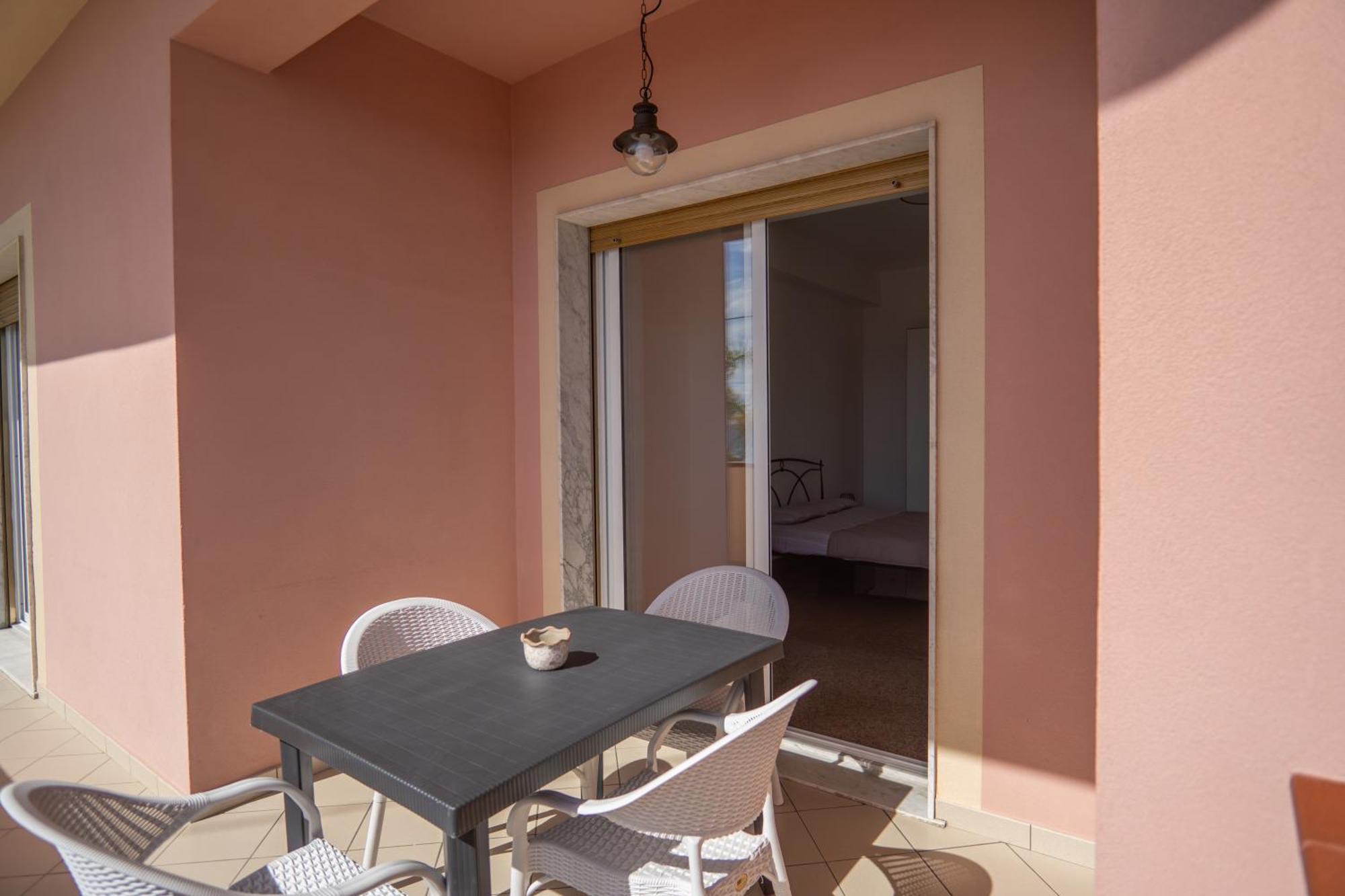 Casa Erika Apartment Bova Marina Bagian luar foto